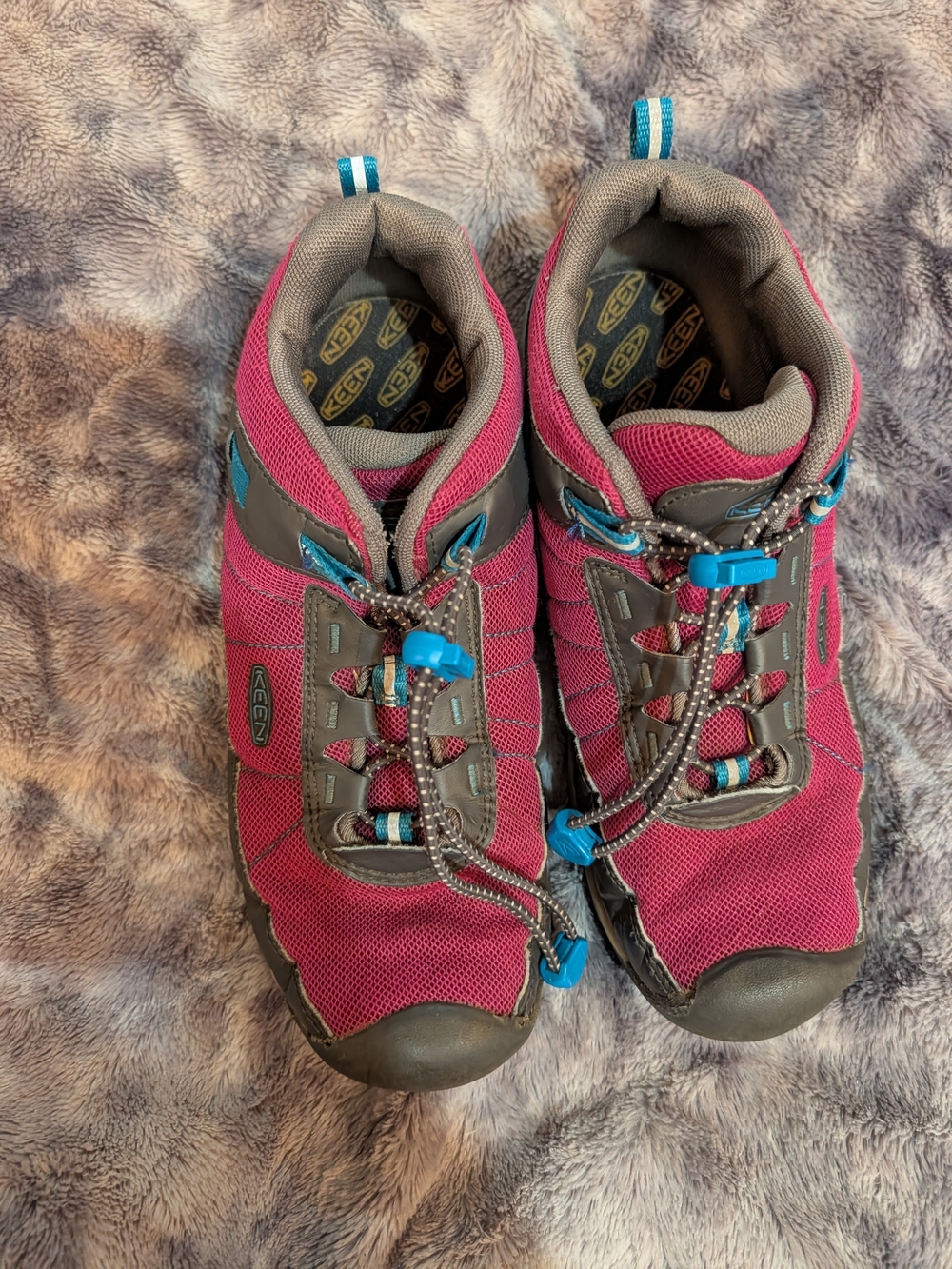 KEEN Women's Pink and Gray Outdoor Lace-Free Shoes